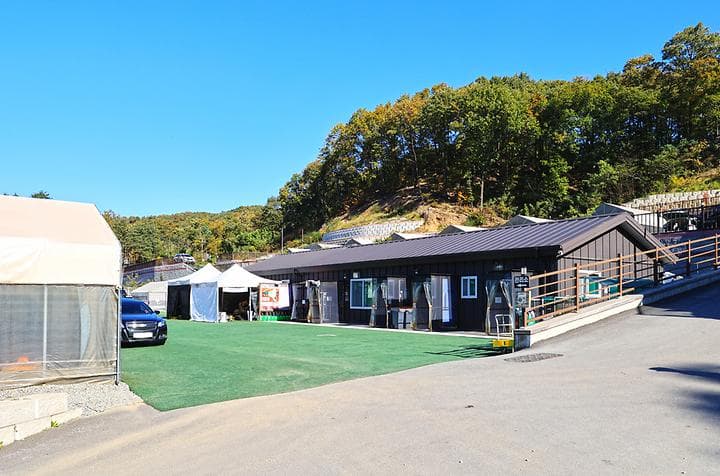 트멍 캠핑장 대표 이미지