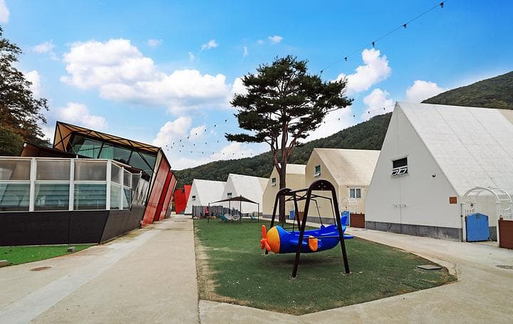 가평 아이섬 풀 글램핑 대표 이미지