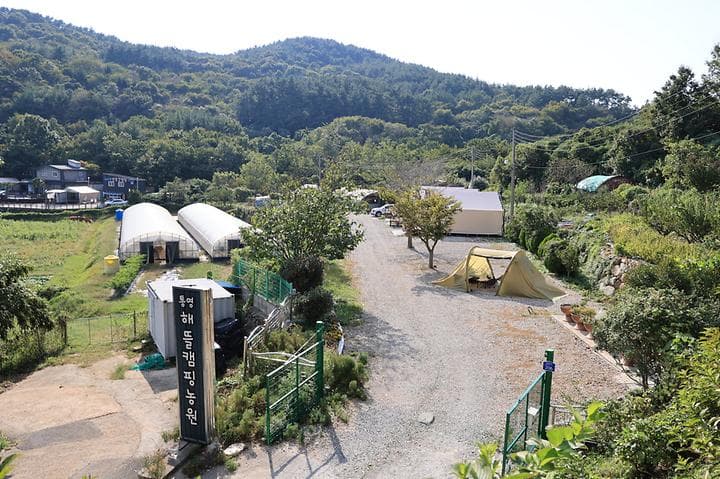 통영해뜰캠핑농원 대표 이미지