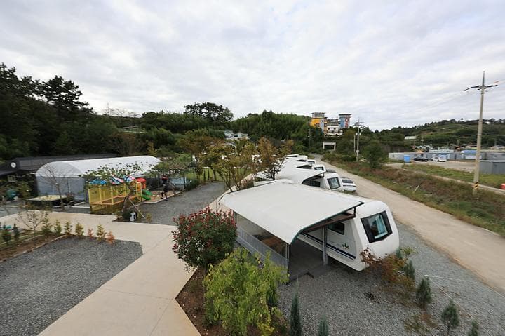 사천 씨씨 카라반 캠핑 대표 이미지