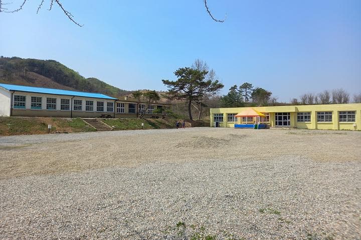 천안 놀이터 캠핑장 대표 이미지