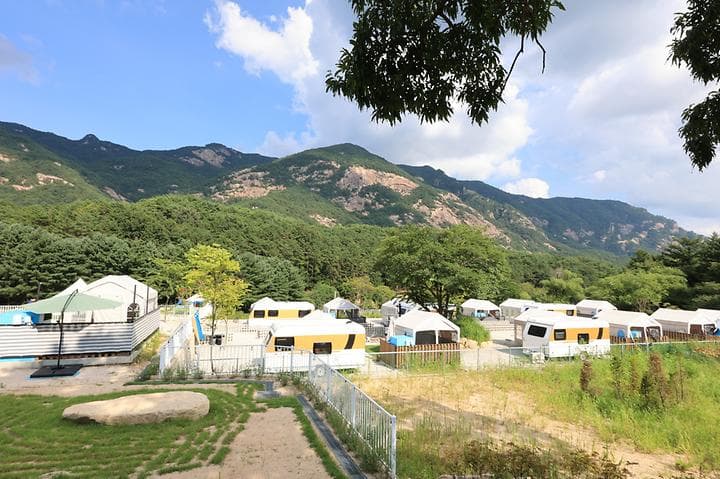 산이다 글램핑 대표 이미지