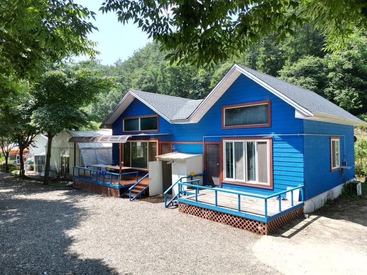 솔밭체육공원오토캠핑장 대표 이미지