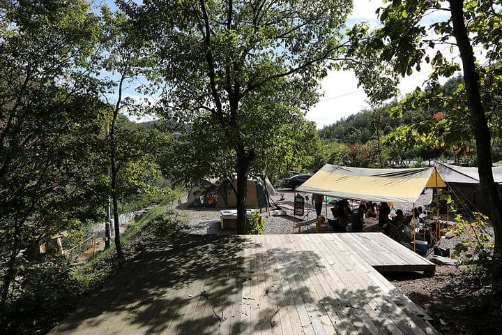 그린스톤오토캠핑장&펜션 대표 이미지
