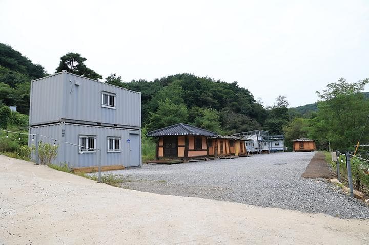 안성운모석캠핑장 대표 이미지